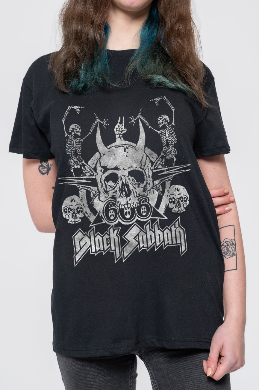Black Sabbath Dancing skeletons T Shirt product image 3