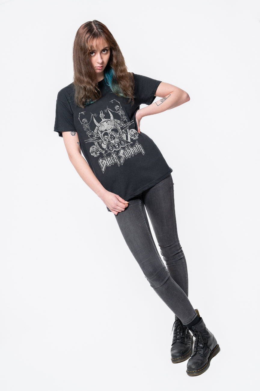 Black Sabbath Dancing skeletons T Shirt product image 5